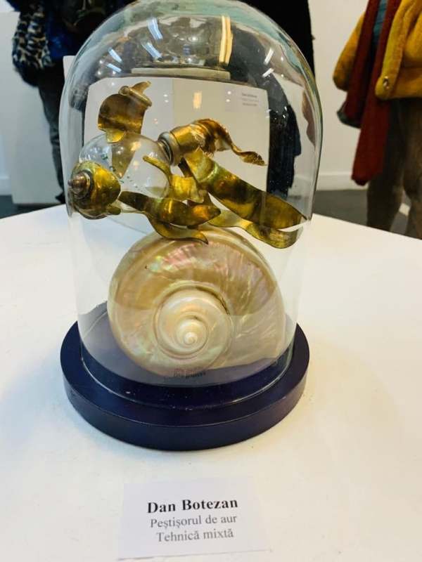 Golden fish, Artwork by fine artist Dan Botezan